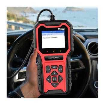 Diagnostický přístroj OBD II M302 (2)